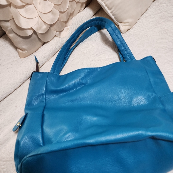 Handbag - Picture 2 of 6